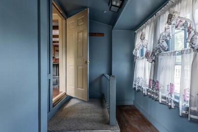 284 River Rd-6