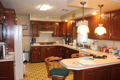 4 Hemlock St, Dupont, PA 18641 - photo 5