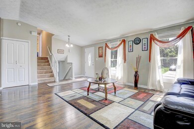 529 Fuselage Ave, Essex, MD 21221 - photo 7