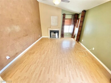 3209 Shallow Point Cir, Las Vegas, NV 89117 - photo 2