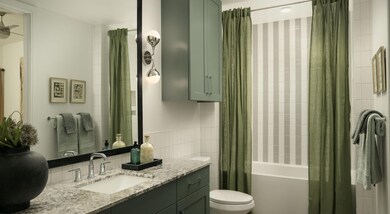 Up to 10 WEEKS FREE Base Rent, a $1,000 Gift Card & More!