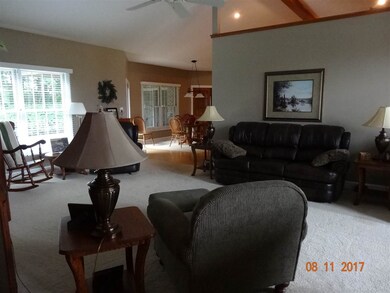 LIVING RM