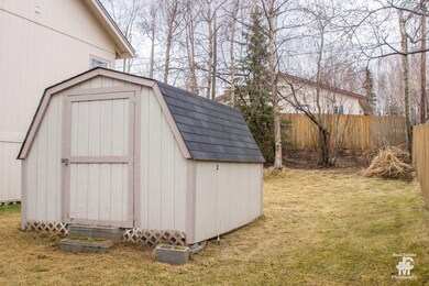 06. Shed