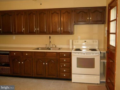 3216 Woodring Ave, Parkville, MD 21234 - photo 3