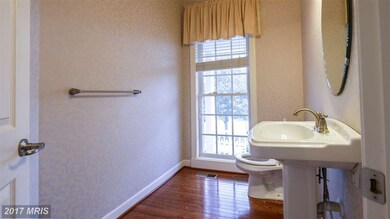 23110 Yellowwood Dr, Clarksburg, MD 20871 - photo 4