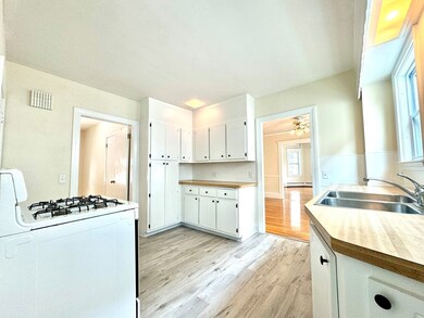 210 Hancock St unit 212, Stoneham, MA 02180 - photo 2