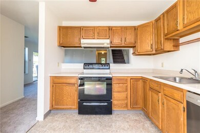 313 Mansfield Cir, Quakertown, PA 18951 - photo 3