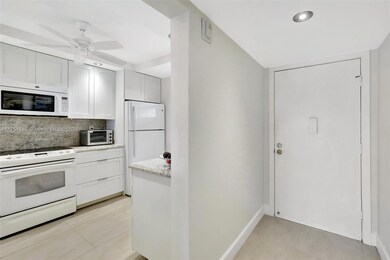 18th Hole at Inverrary Condominiums unit 405D, Lauderhill, FL 33319 - photo 4