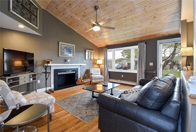 27 Montcalm Rd, Warwick, RI 02889 - photo 6