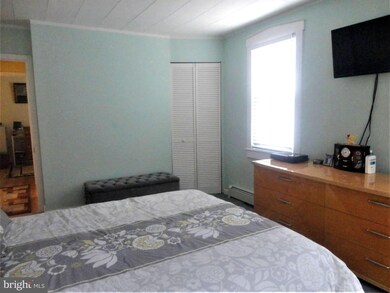 345 Spruce Ave, Maple Shade, NJ 08052 - photo 4