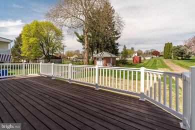 433 W High St, Womelsdorf, PA 19567 - photo 7