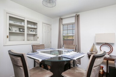 1721 W Illinois Ave, Aurora, IL 60506 - photo 7