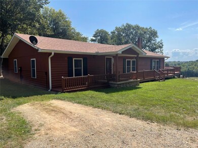 478 Maverick Ln, Poplar Bluff, MO 63901 - photo 2