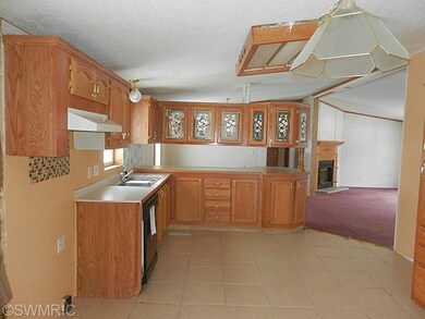 4438 27th St, Dorr, MI 49323 - photo 3