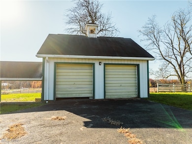 2971 Bedford Rd, Lowellville, OH 44436 - photo 3