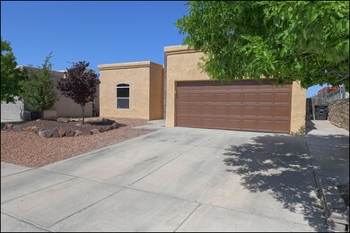 780 Desert Sage Dr, Horizon City, TX 79928 - photo 3