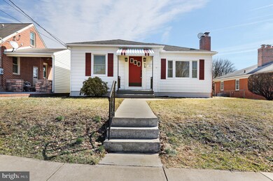 76 Devonshire Rd, Hagerstown, MD 21740 - photo 2