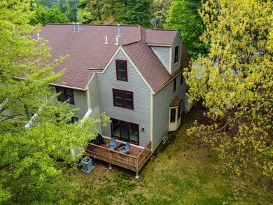 114 Bartemus Trail unit U92, Nashua, NH 03063 - photo 5