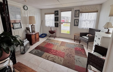 287 Allamanda Cir, Venice, FL 34285 - photo 3