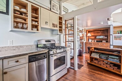 7-web-or-mls-14-w-vine-st-4