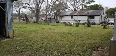 2508 Elm Ave, Bay City, TX 77414 - photo 3