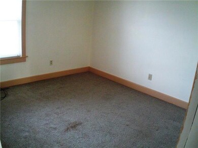 608 S Butler Blvd, Lansing, MI 48915 - photo 6