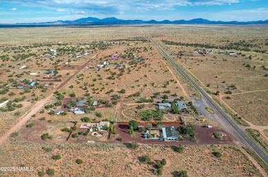 625 Linger Ln, Williams, AZ 86046 - photo 2