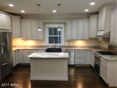 6949 Birch St, Falls Church, VA 22046 - photo 4