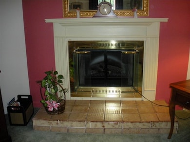 16 Adams Ave, MerriMacK, NH 03054 - photo 5