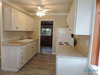 4477 290th St, Toledo, OH 43611 - photo 2