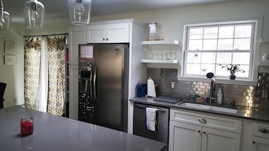 213 Elm St, Littleton, NH 03561 - photo 2