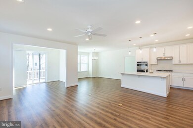 140 Amberfield Ct, Winchester, VA 22602 - photo 4