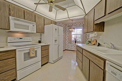 17209 N 107th Ave, Sun City, AZ 85373 - photo 5