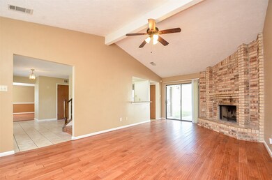 8307 Clover Gardens Dr, Houston, TX 77095 - photo 4