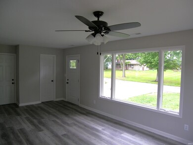 9878 N Skyline Dr, Syracuse, IN 46567 - photo 7