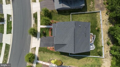 17930 Woods View Dr, Dumfries, VA 22026 - photo 4