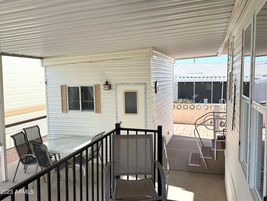 SHED W/WASHER/DRYER
