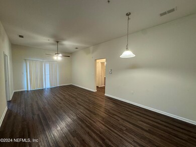 5101 Playpen Dr unit 67, Jacksonville, FL 32210 - photo 2