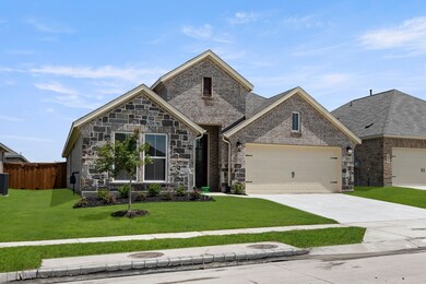 2022 Brackett Pond Rd, Forney, TX 75126 - photo 4