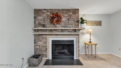 13-10 Pinehurst Manor C_13