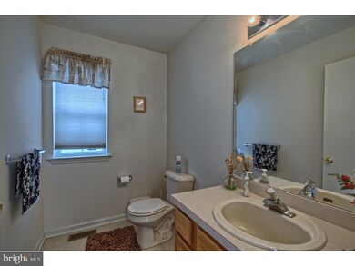 112 Saratoga Ln, Swedesboro, NJ 08085 - photo 5