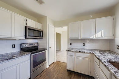 6844 Quail Meadow Dr, Watauga, TX 76148 - photo 7