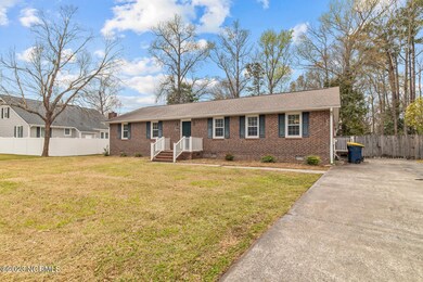 1403 Clifton Rd, Jacksonville, NC 28540 - photo 2