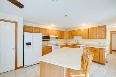 4 Cloverleaf Ln, Scarborough, ME 04074 - photo 3