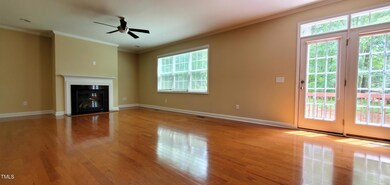 3_Family Room