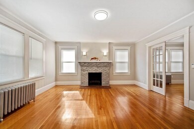 196 Oak Grove Ave, Springfield, MA 01109 - photo 4