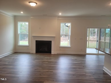 EF 28 Family Room 11-10