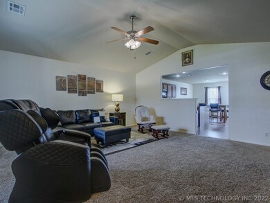 3004 N 22nd St, Broken Arrow, OK 74012 - photo 5