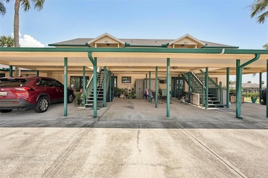 662 Yardarm Dr, Apollo Beach, FL 33572 - photo 2