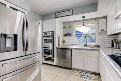 8110 Silent Cedars Dr, Houston, TX 77095 - photo 6